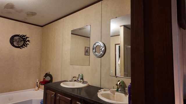 18080 County Road 361, Preston, MO 65732