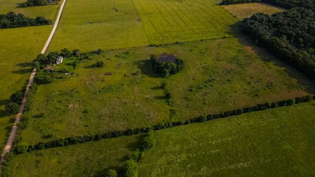 18080 County Road 361, Preston, MO 65732