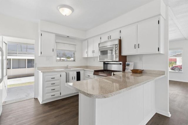 401 San Mateo Circle, Hemet, CA 92543