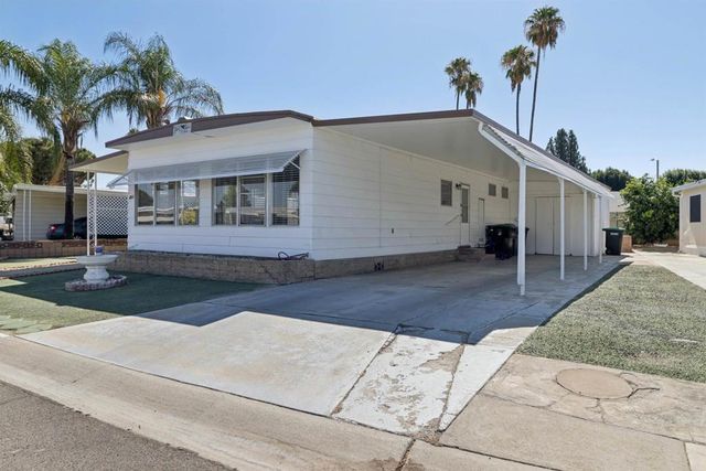 401 San Mateo Circle, Hemet, CA 92543