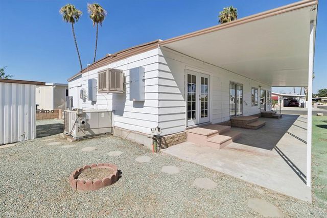 401 San Mateo Circle, Hemet, CA 92543