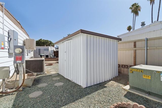 401 San Mateo Circle, Hemet, CA 92543