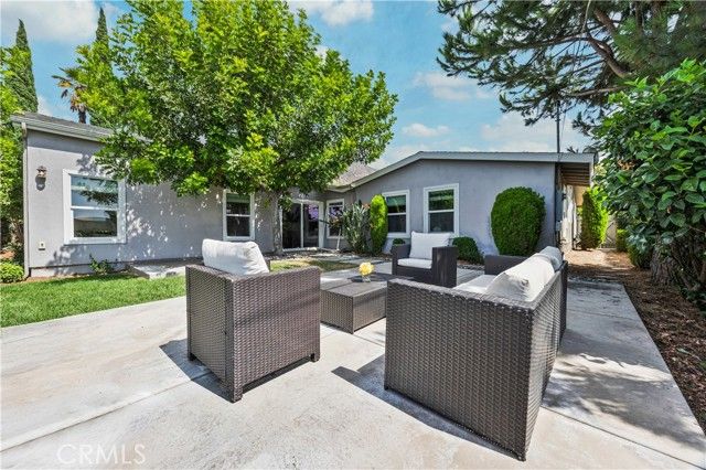 1425 Hastings Ranch Drive, Pasadena, CA 91107