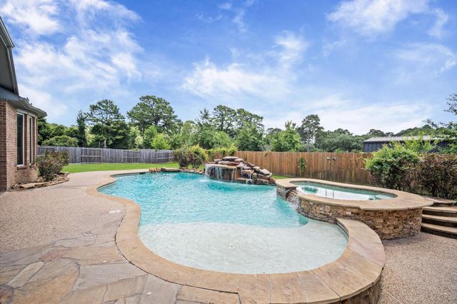 24611 Waterstone Estates Circle S, Tomball, TX 77375
