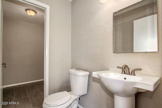 417 E GREENWAY Drive, Tempe, AZ 85282