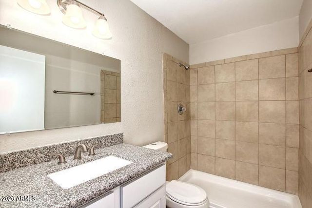 417 E GREENWAY Drive, Tempe, AZ 85282