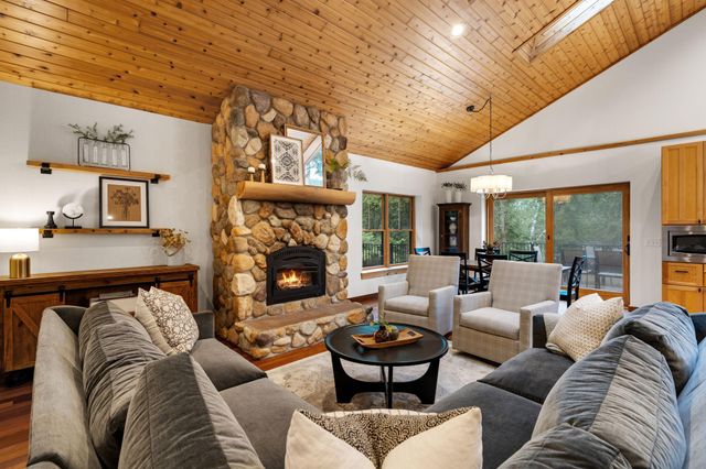 1303 Birch Park Road, Saint Joseph Twp, WI 54082