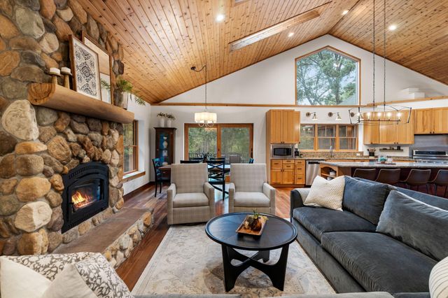 1303 Birch Park Road, Saint Joseph Twp, WI 54082