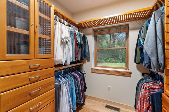 1303 Birch Park Road, Saint Joseph Twp, WI 54082