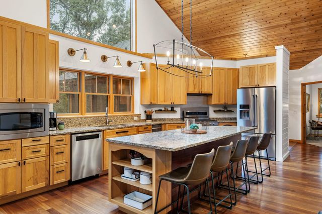 1303 Birch Park Road, Saint Joseph Twp, WI 54082