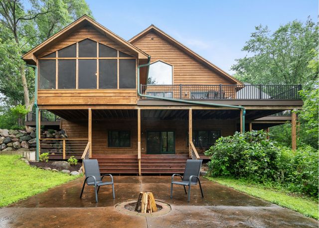 1303 Birch Park Road, Saint Joseph Twp, WI 54082