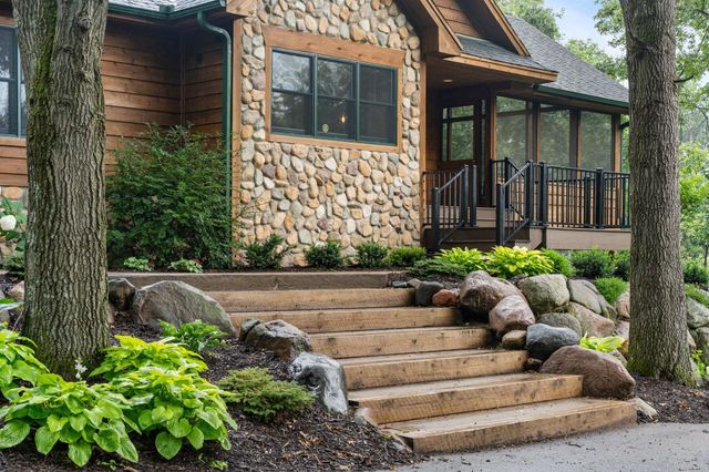 1303 Birch Park Road, Saint Joseph Twp, WI 54082