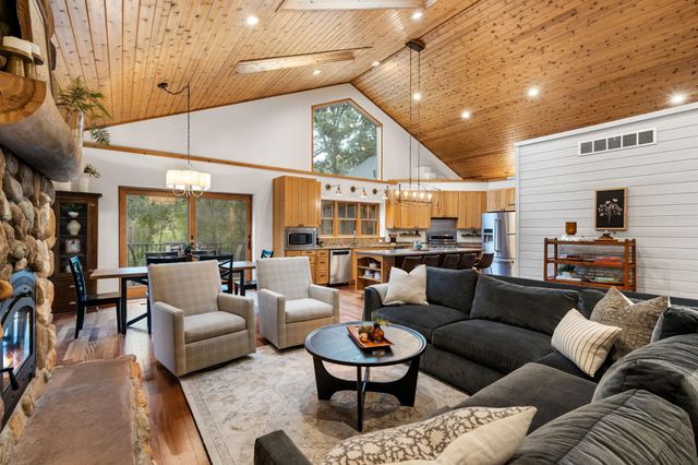 1303 Birch Park Road, Saint Joseph Twp, WI 54082