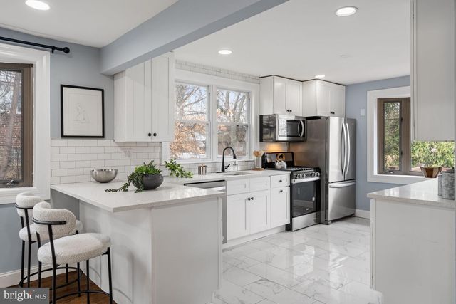 19 EDGEMOOR RD, Cheltenham, PA 19012