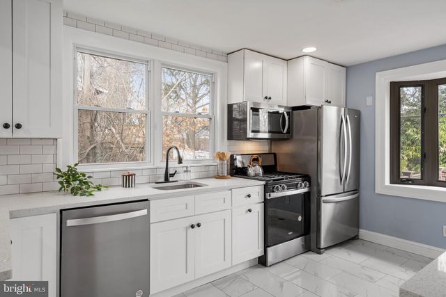 19 EDGEMOOR RD, Cheltenham, PA 19012