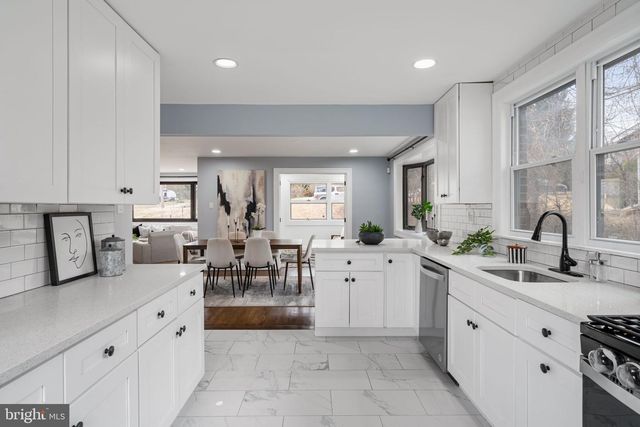 19 EDGEMOOR RD, Cheltenham, PA 19012