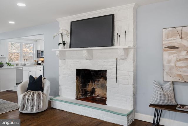 19 EDGEMOOR RD, Cheltenham, PA 19012