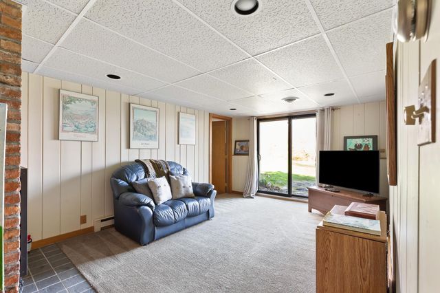 534 Cream Hill Road, Mendon, VT 05701