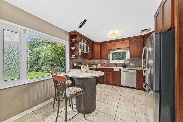 2417 N 117th STREET, Wauwatosa, WI 53226