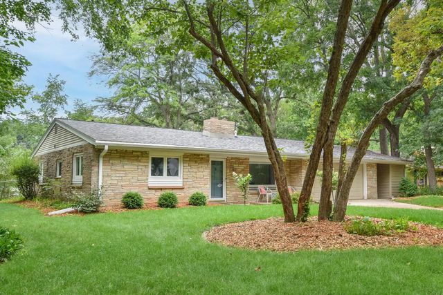 2417 N 117th STREET, Wauwatosa, WI 53226