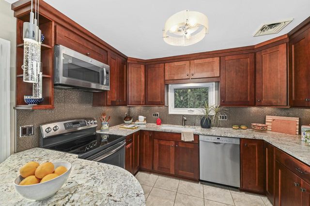 2417 N 117th STREET, Wauwatosa, WI 53226