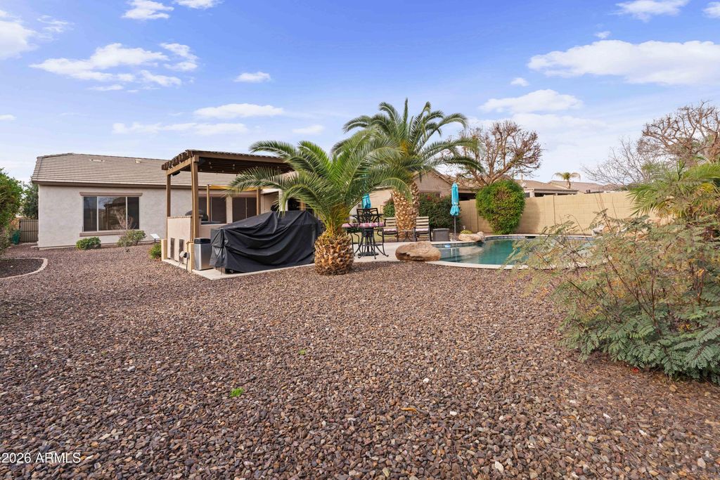 Image 11 of property listing at 18226 W EL CAMINITO Drive, Waddell, AZ 85355