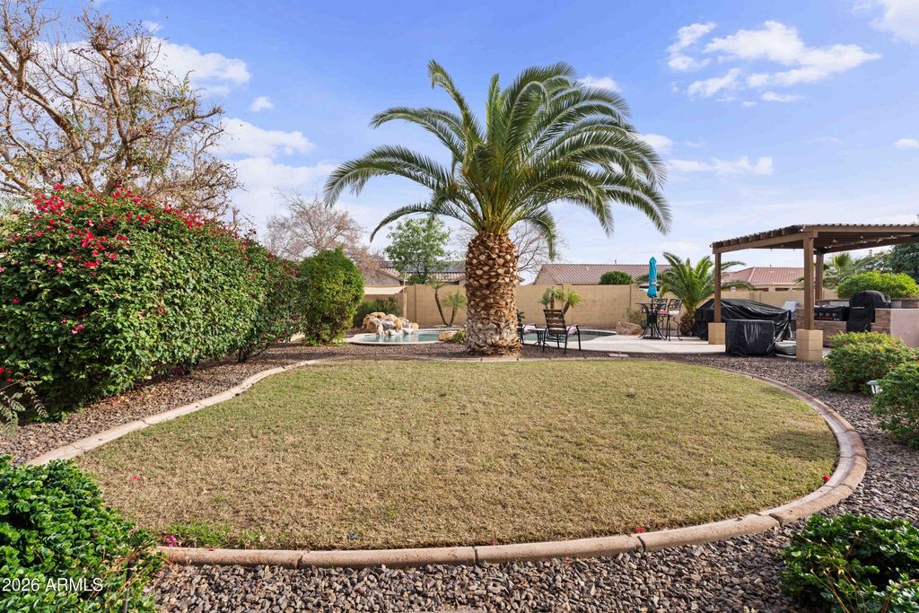 Image 12 of property listing at 18226 W EL CAMINITO Drive, Waddell, AZ 85355
