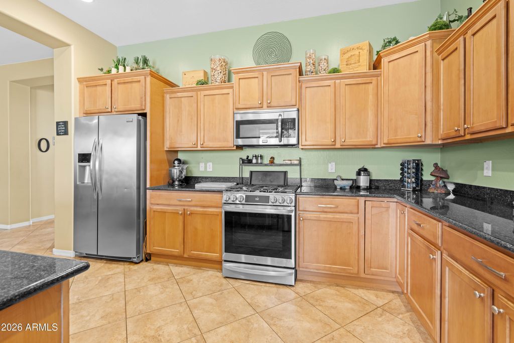 Image 5 of property listing at 18226 W EL CAMINITO Drive, Waddell, AZ 85355
