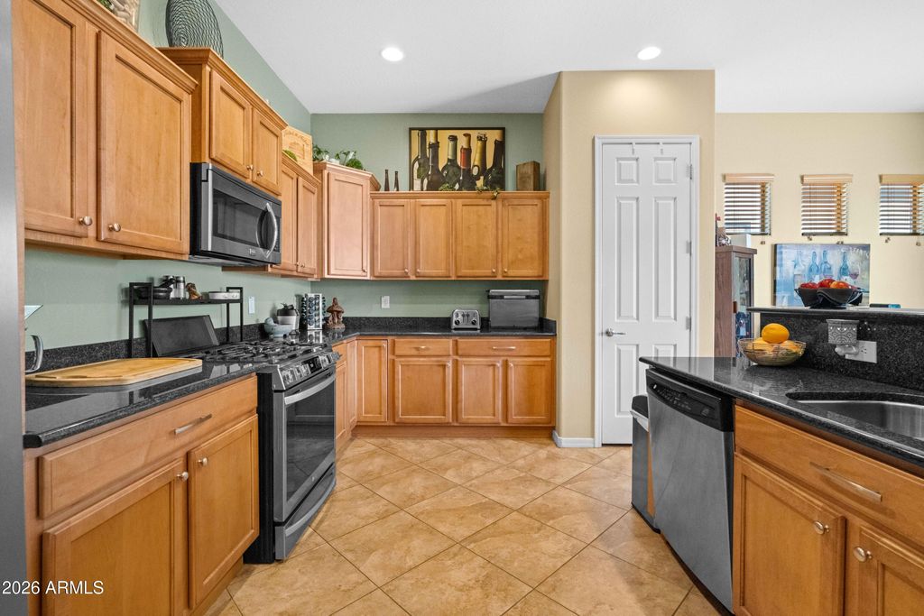 Image 6 of property listing at 18226 W EL CAMINITO Drive, Waddell, AZ 85355
