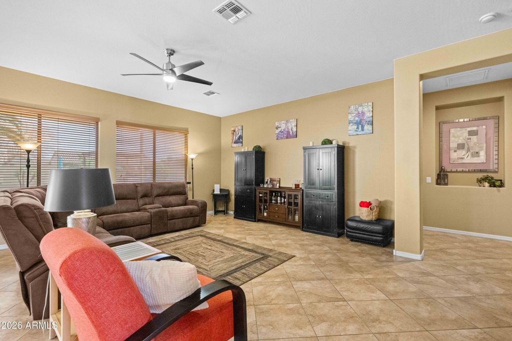 Image 9 of property listing at 18226 W EL CAMINITO Drive, Waddell, AZ 85355