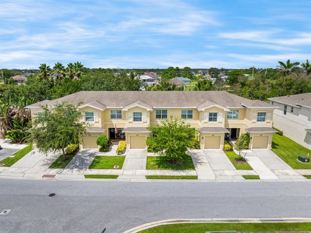 2721 NW Treviso Circle, Port St. Lucie, FL 34986