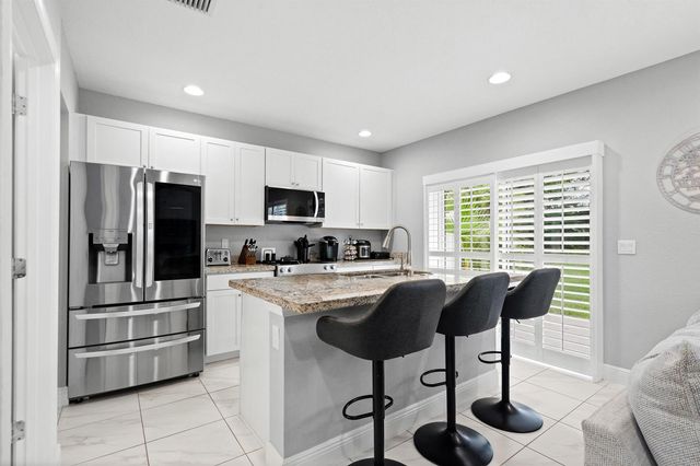 2721 NW Treviso Circle, Port St. Lucie, FL 34986
