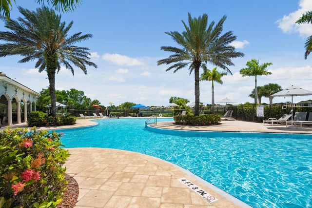 2721 NW Treviso Circle, Port St. Lucie, FL 34986