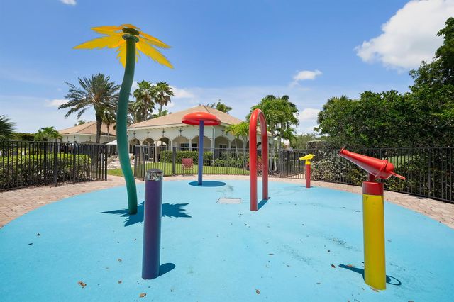 2721 NW Treviso Circle, Port St. Lucie, FL 34986