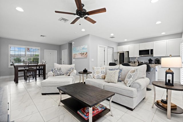 2721 NW Treviso Circle, Port St. Lucie, FL 34986