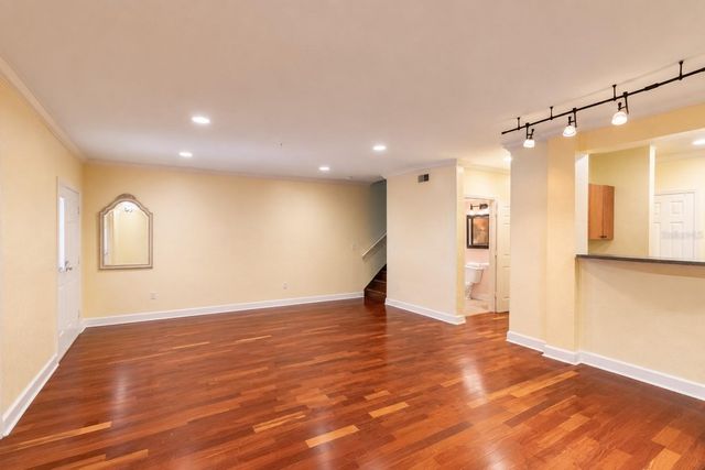 202 E SOUTH STREET 1044, Orlando, FL 32801