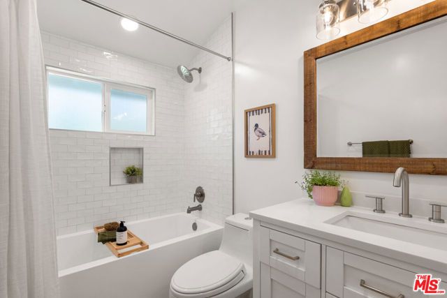 10510 Kurt Street, Lakeview Terrace (los Angeles), CA 91342
