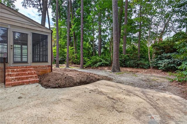 3208 Pineridge DR, Chesapeake, VA 23321