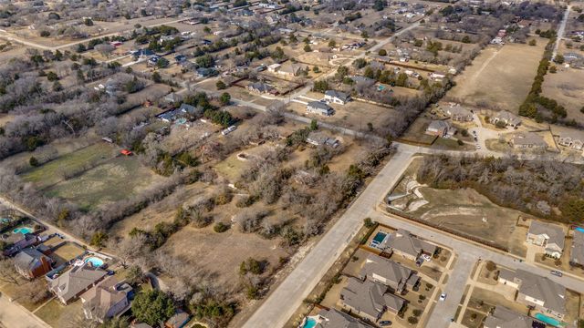 1000 Silver Creek Drive, Desoto, TX 75115
