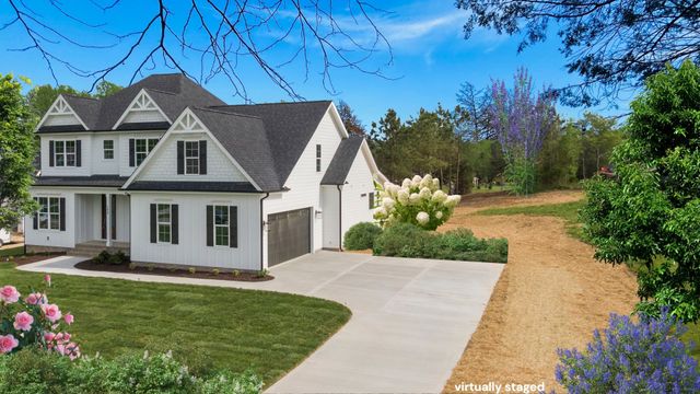 1000 Silver Creek Drive, Desoto, TX 75115