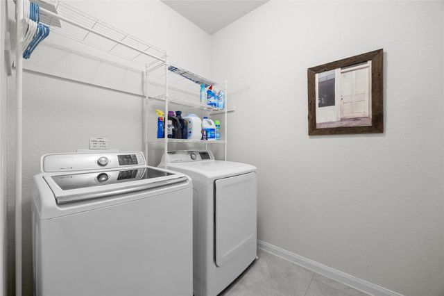 606 Linares LN, Austin, TX 78748