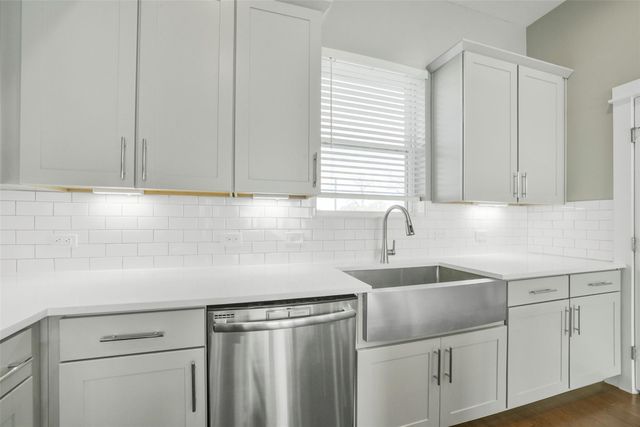 720 W Donovan Street, Houston, TX 77091