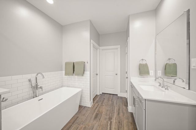 720 W Donovan Street, Houston, TX 77091