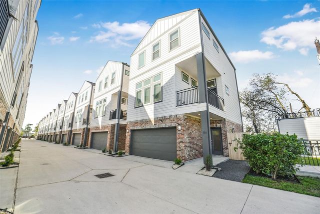 720 W Donovan Street, Houston, TX 77091