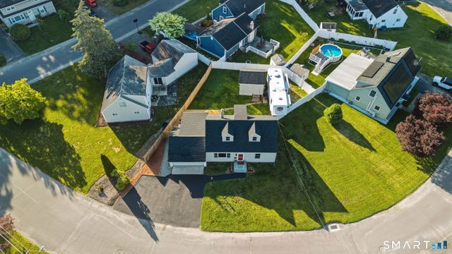 2 Oven Rock Road, Bethel, CT 06801