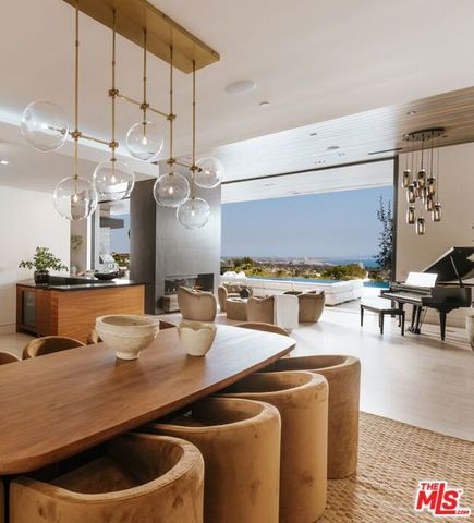 16058 Anoka Drive, Pacific Palisades (los Angeles), CA 90272