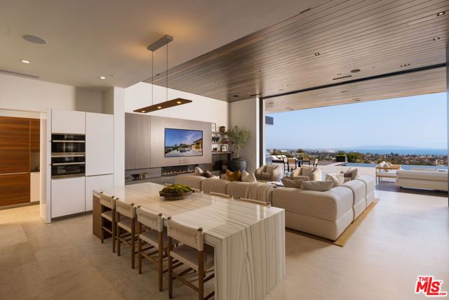16058 Anoka Drive, Pacific Palisades (los Angeles), CA 90272