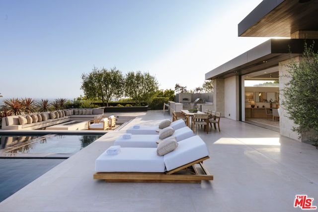 16058 Anoka Drive, Pacific Palisades (los Angeles), CA 90272