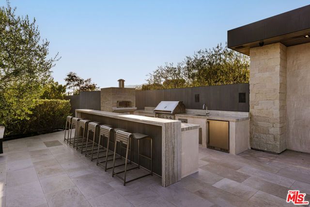 16058 Anoka Drive, Pacific Palisades (los Angeles), CA 90272