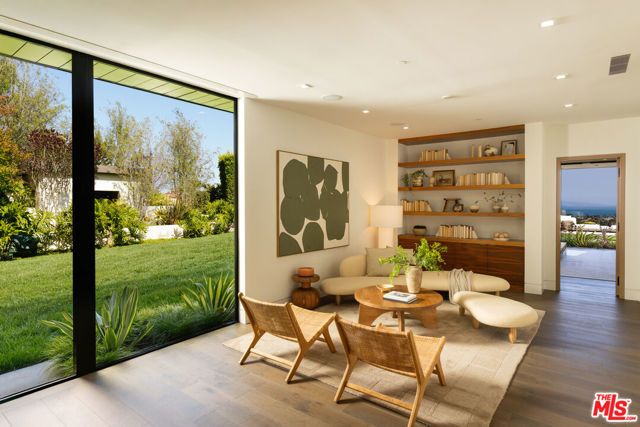 16058 Anoka Drive, Pacific Palisades (los Angeles), CA 90272